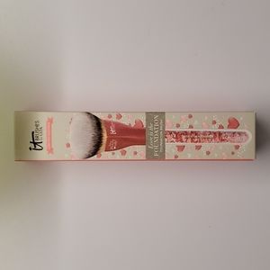 IT Cosmetics Love is a Foundation Brush Limited Edition